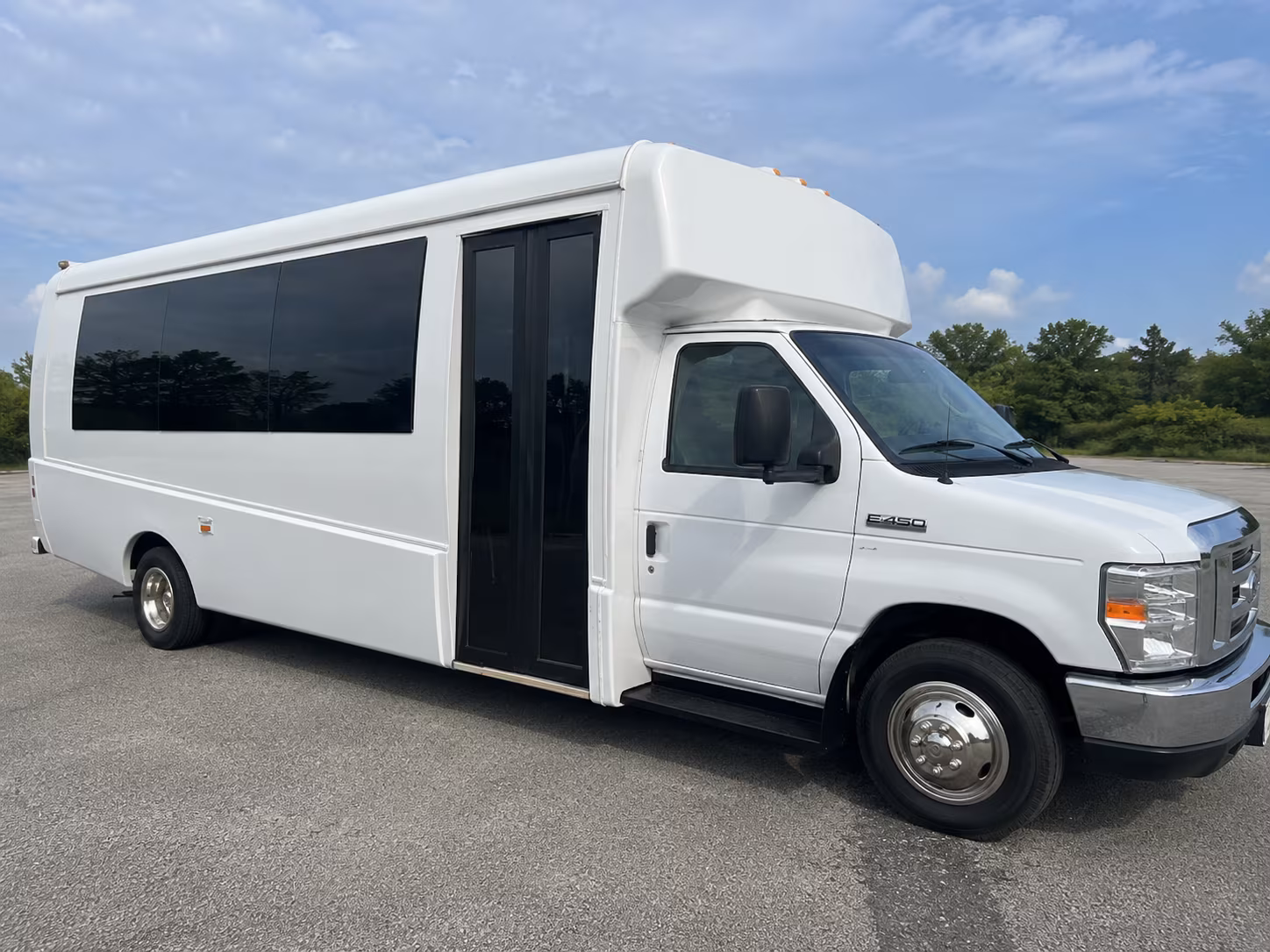 bachelor party bus rentals to temecula wine country