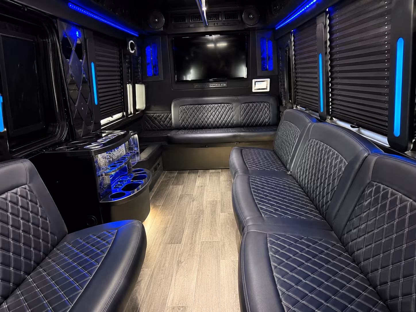 birthday party buses for a night out on 17th street and the triangle square district