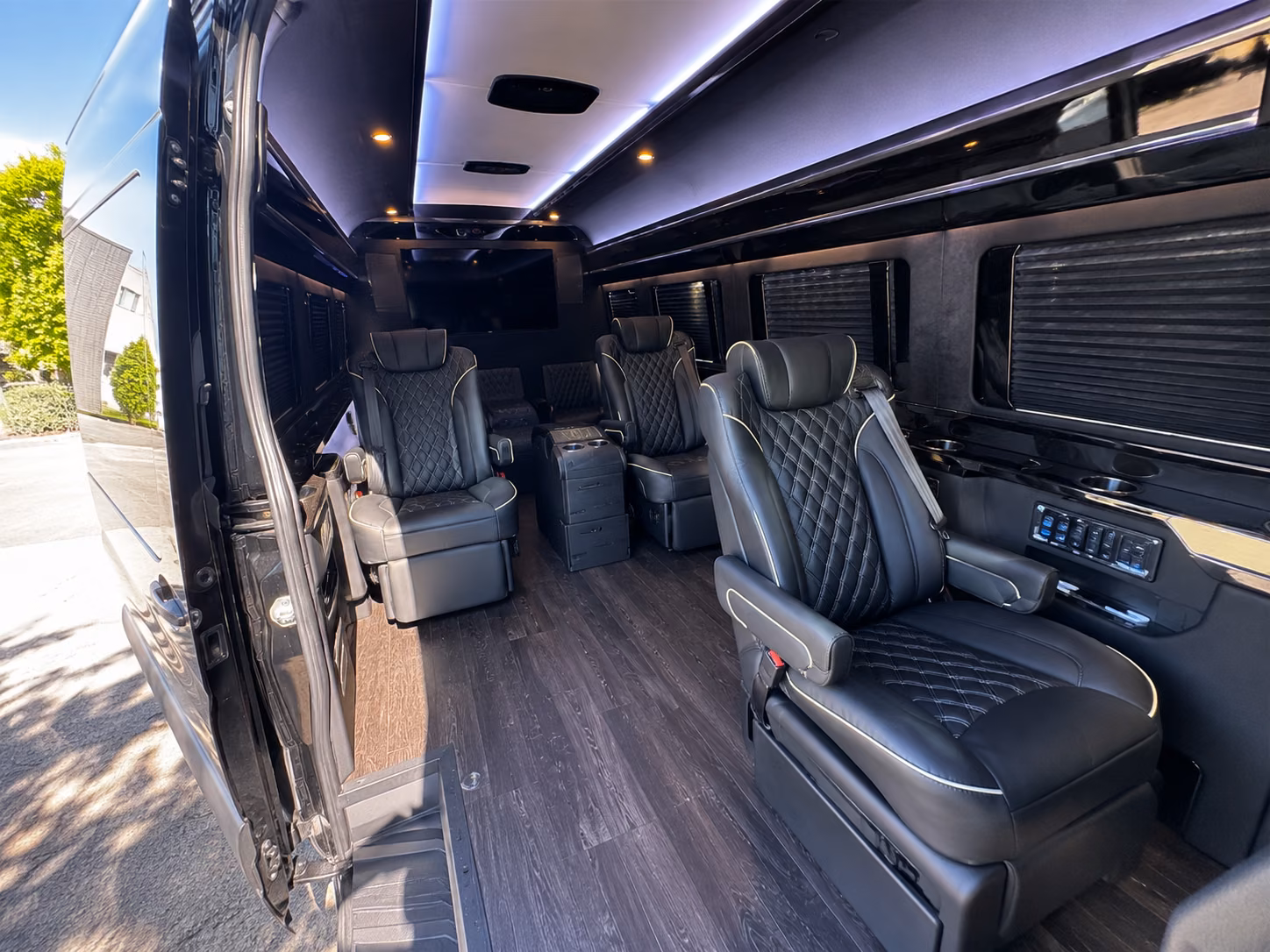 book group transportation for your next convention or trade show 3