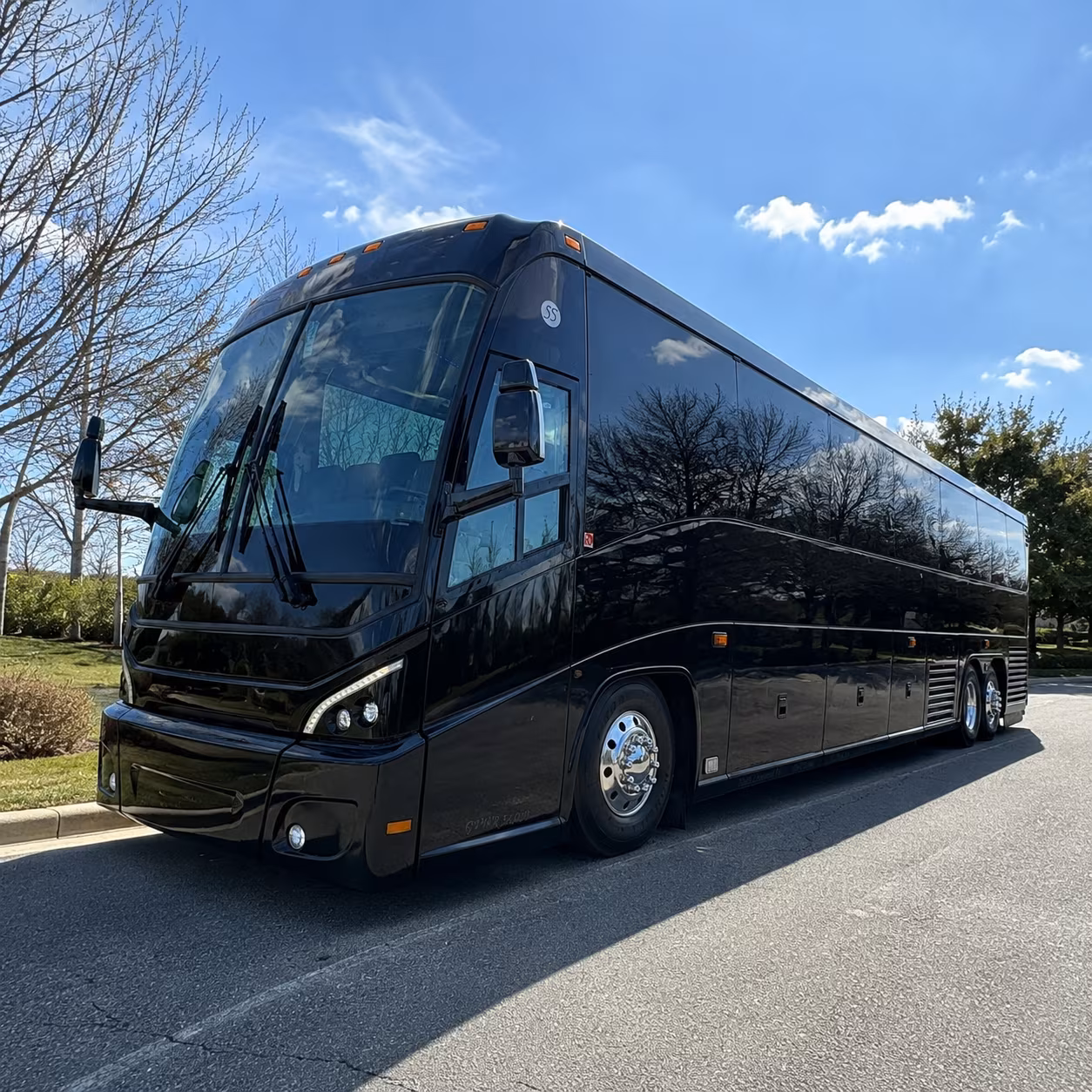 costa mesa knotts berry farm charter bus rental