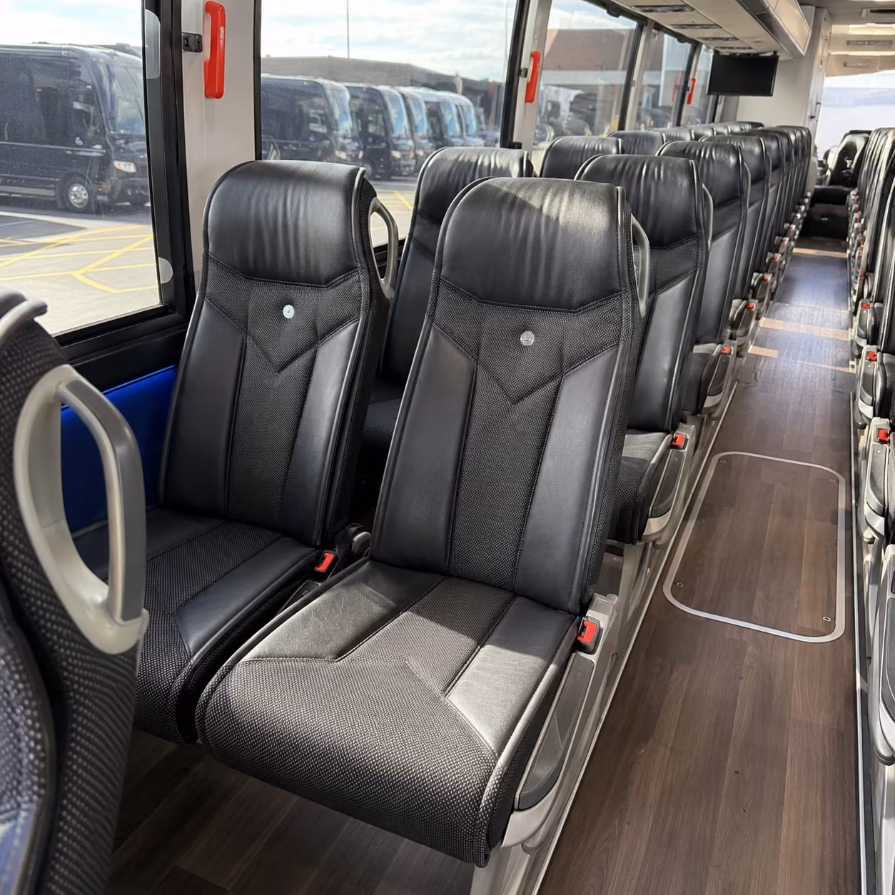 costa mesa minibus rentals