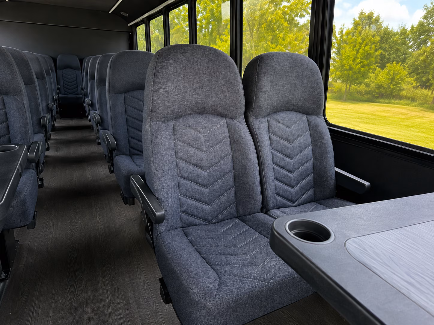 minibuses and sprinter vans for executive transportation in costa mesa