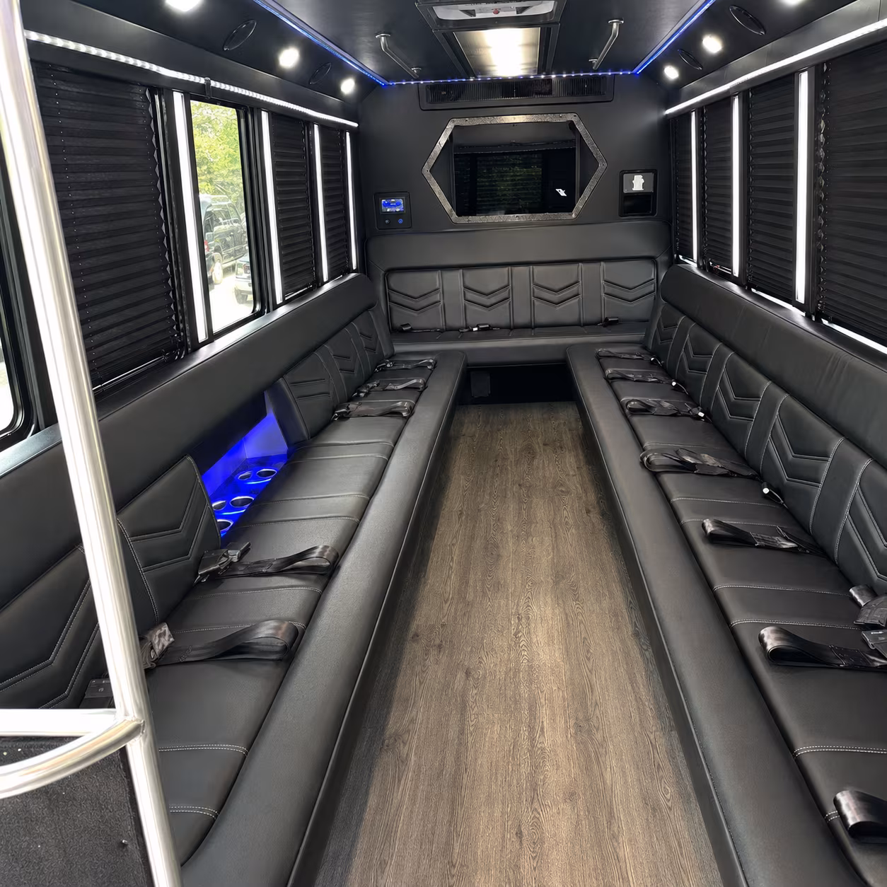 wine tour bus rentals from costa mesa to santa barbara wine country